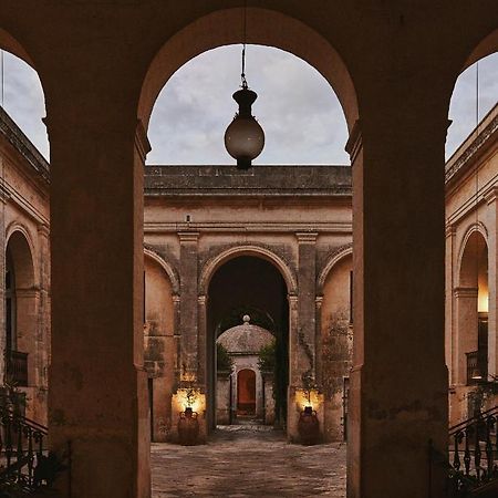 Palazzo Daniele, A Member Of Design Hotels Ґальяно-дель-Капо Екстер'єр фото