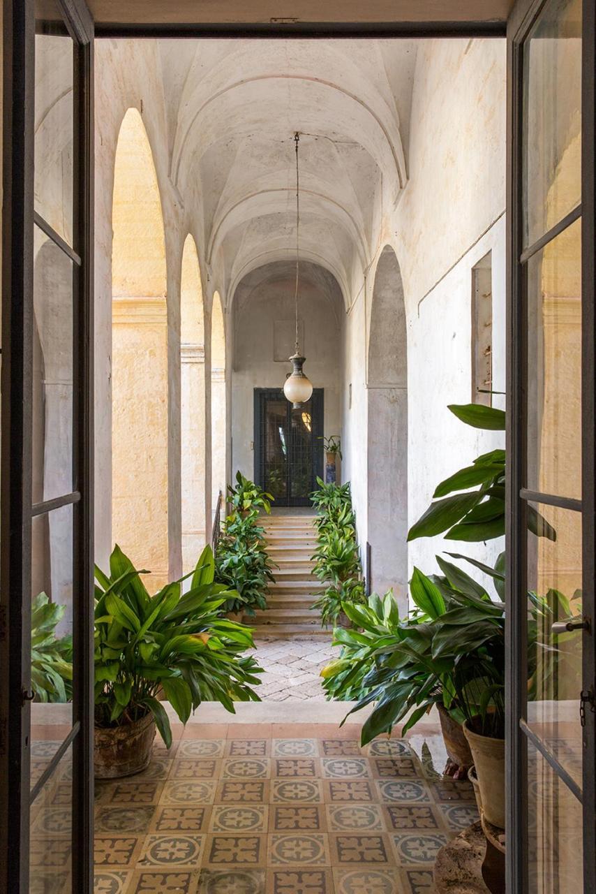 Palazzo Daniele, A Member Of Design Hotels Ґальяно-дель-Капо Екстер'єр фото